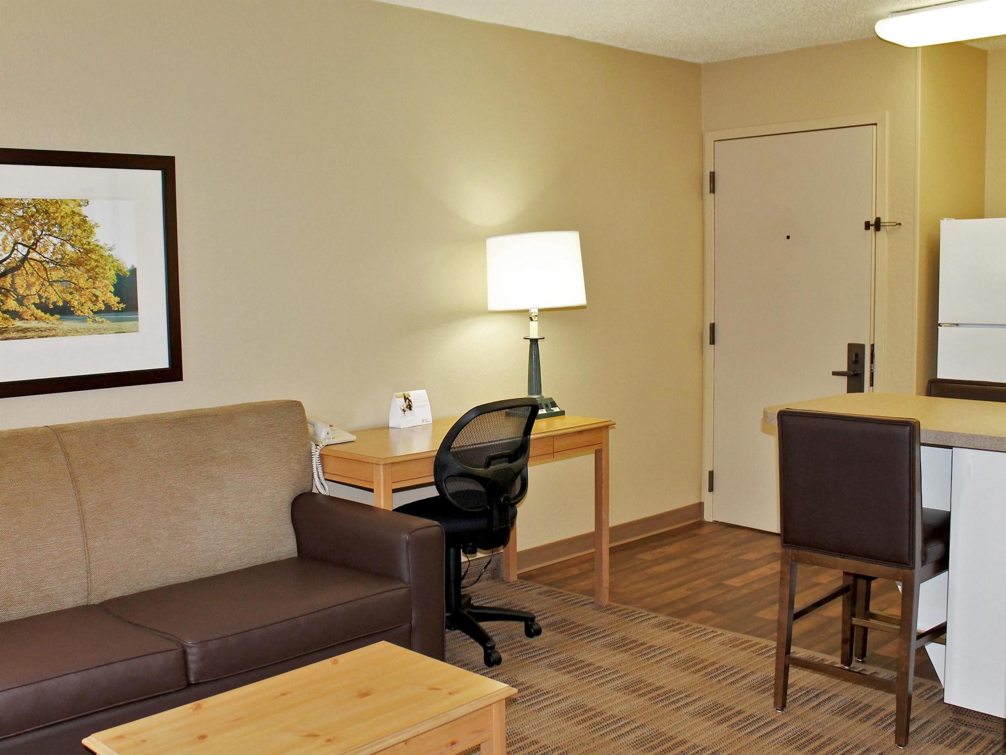 Extended Stay America Suites - Chicago - Schaumburg - Convention Center Bagian luar foto
