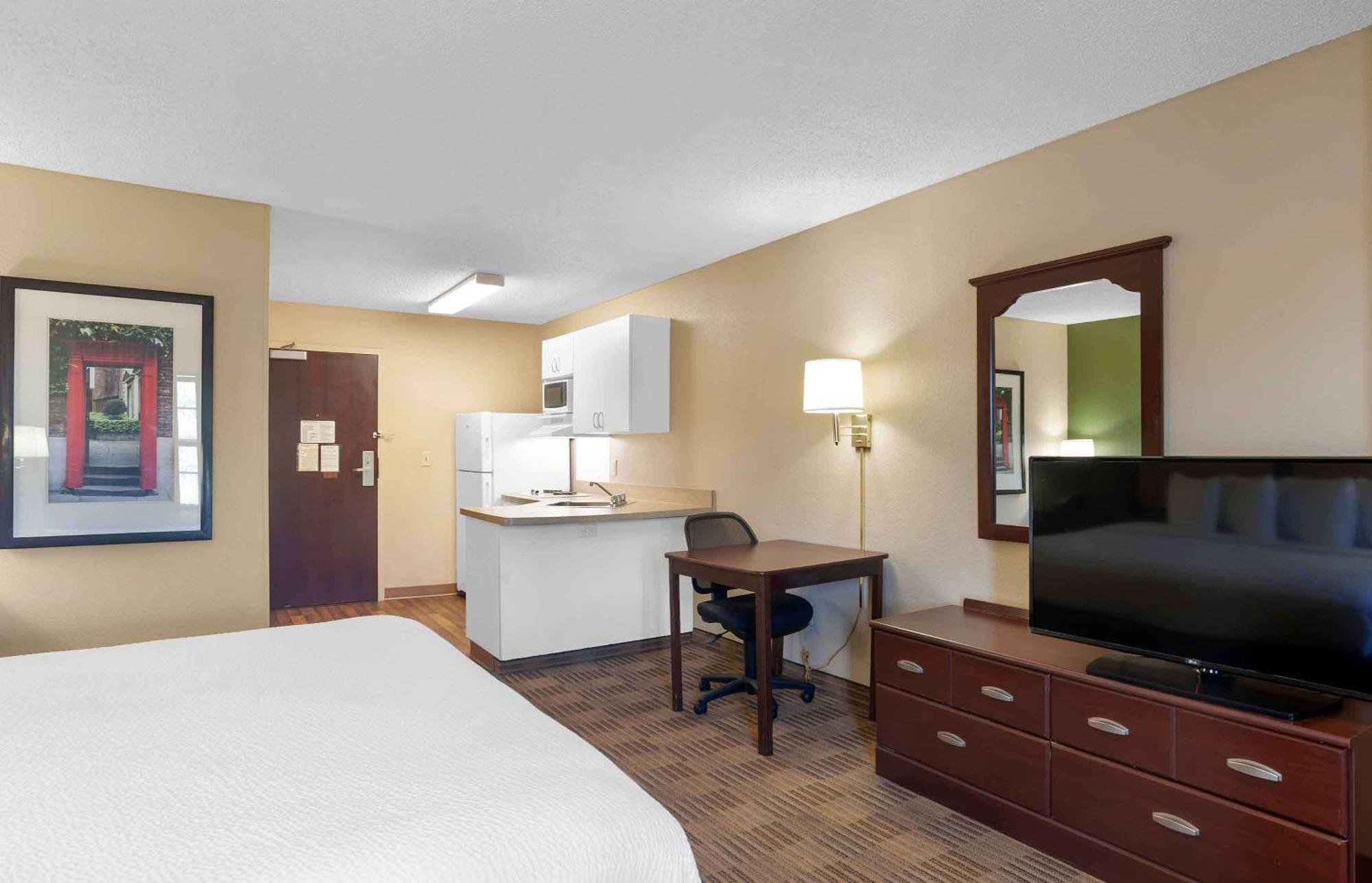 Extended Stay America Suites - Chicago - Schaumburg - Convention Center Bagian luar foto