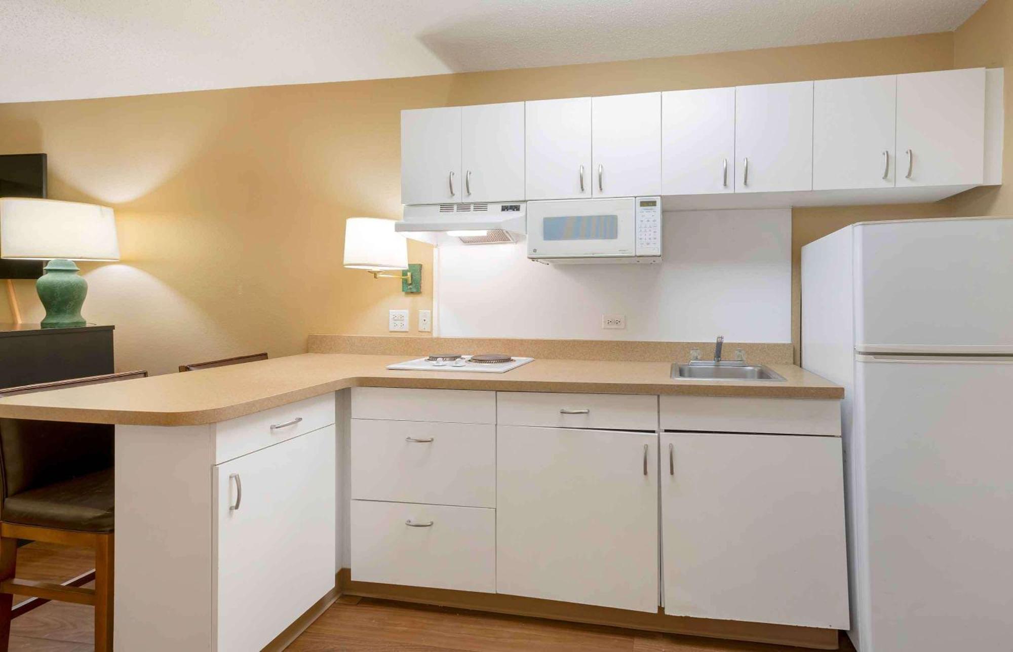 Extended Stay America Suites - Chicago - Schaumburg - Convention Center Bagian luar foto