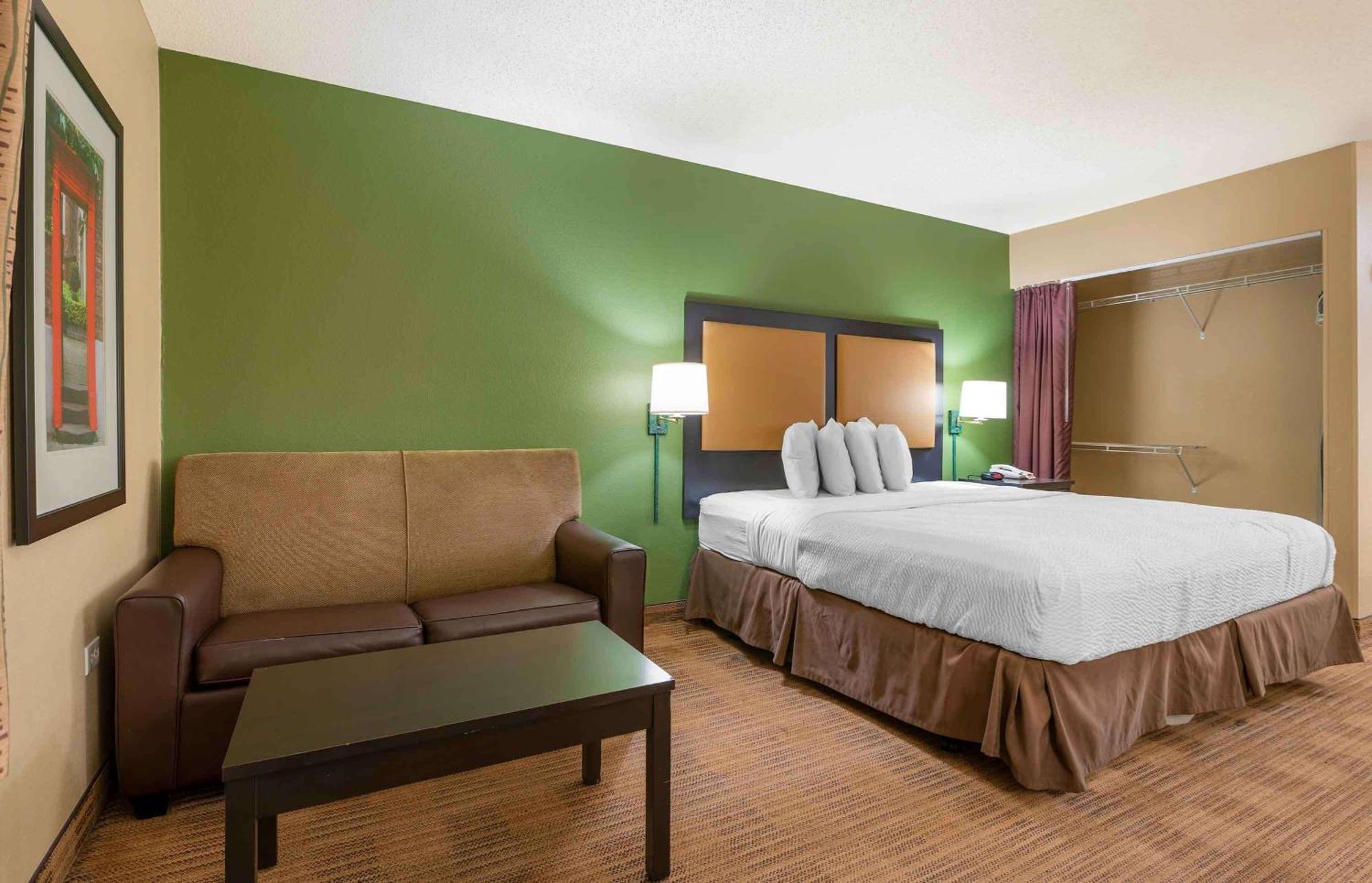 Extended Stay America Suites - Chicago - Schaumburg - Convention Center Bagian luar foto
