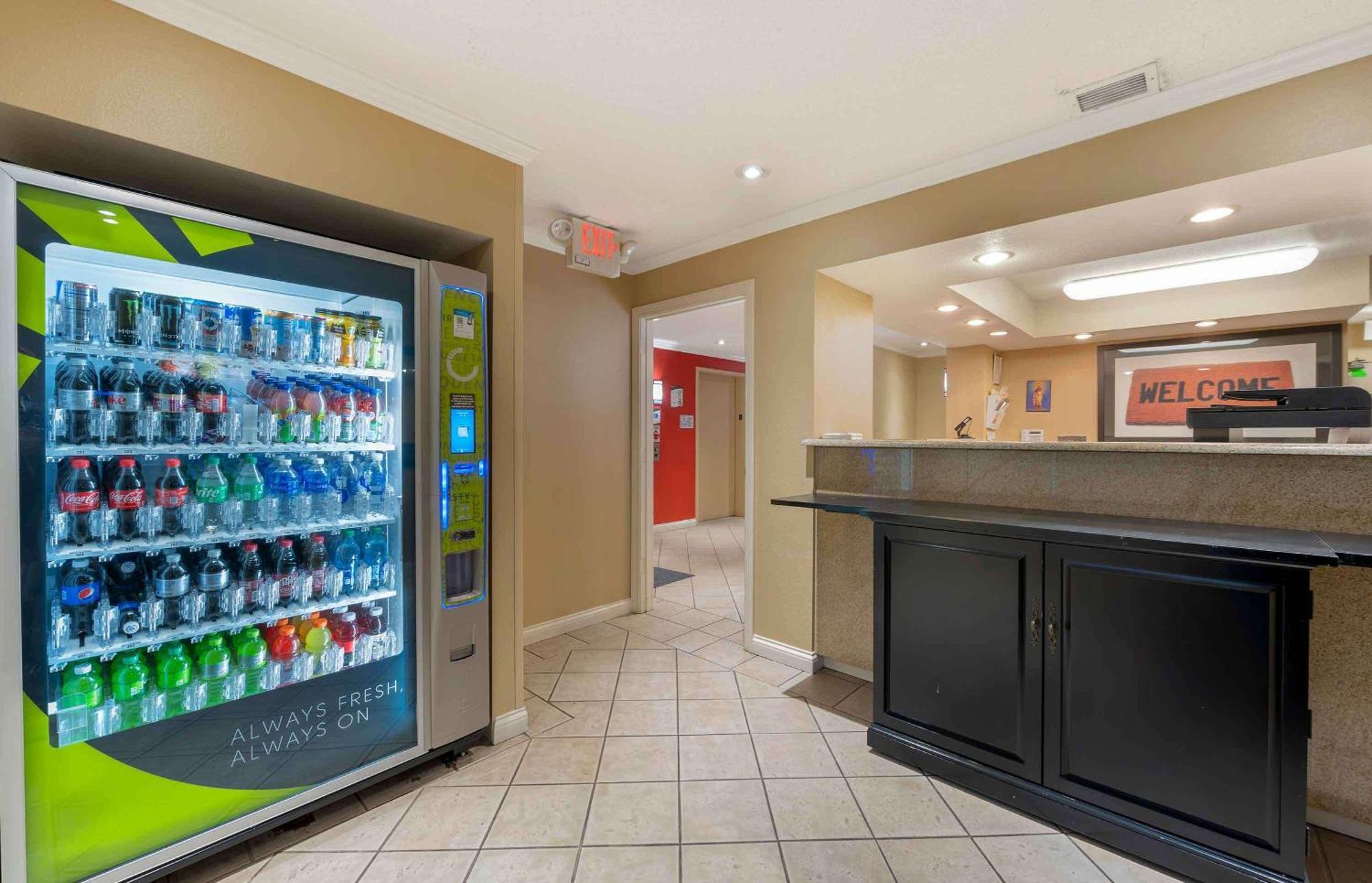 Extended Stay America Suites - Chicago - Schaumburg - Convention Center Bagian luar foto