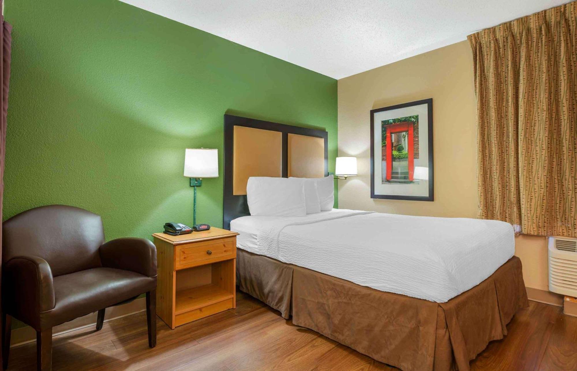 Extended Stay America Suites - Chicago - Schaumburg - Convention Center Bagian luar foto