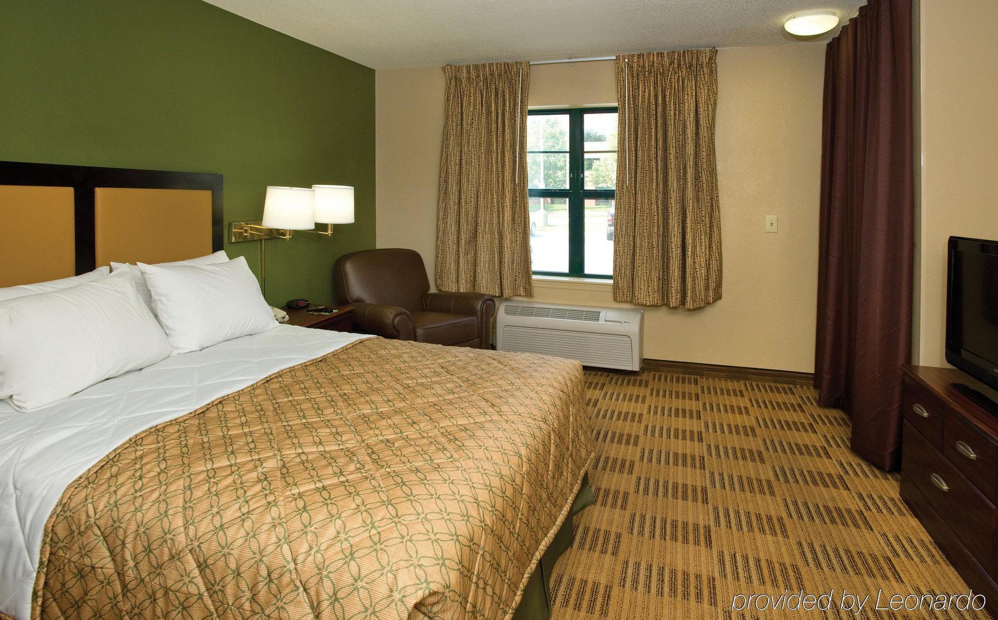 Extended Stay America Suites - Chicago - Schaumburg - Convention Center Bagian luar foto