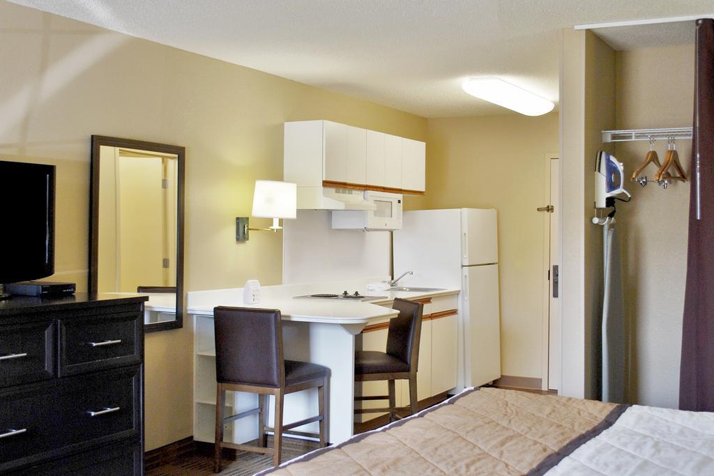 Extended Stay America Suites - Chicago - Schaumburg - Convention Center Bagian luar foto