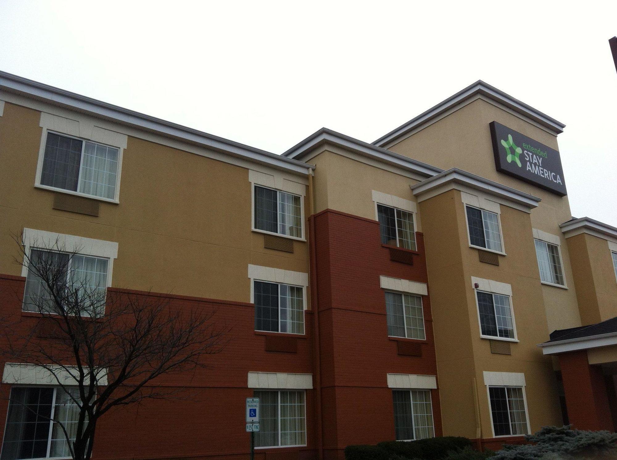 Extended Stay America Suites - Chicago - Schaumburg - Convention Center Bagian luar foto