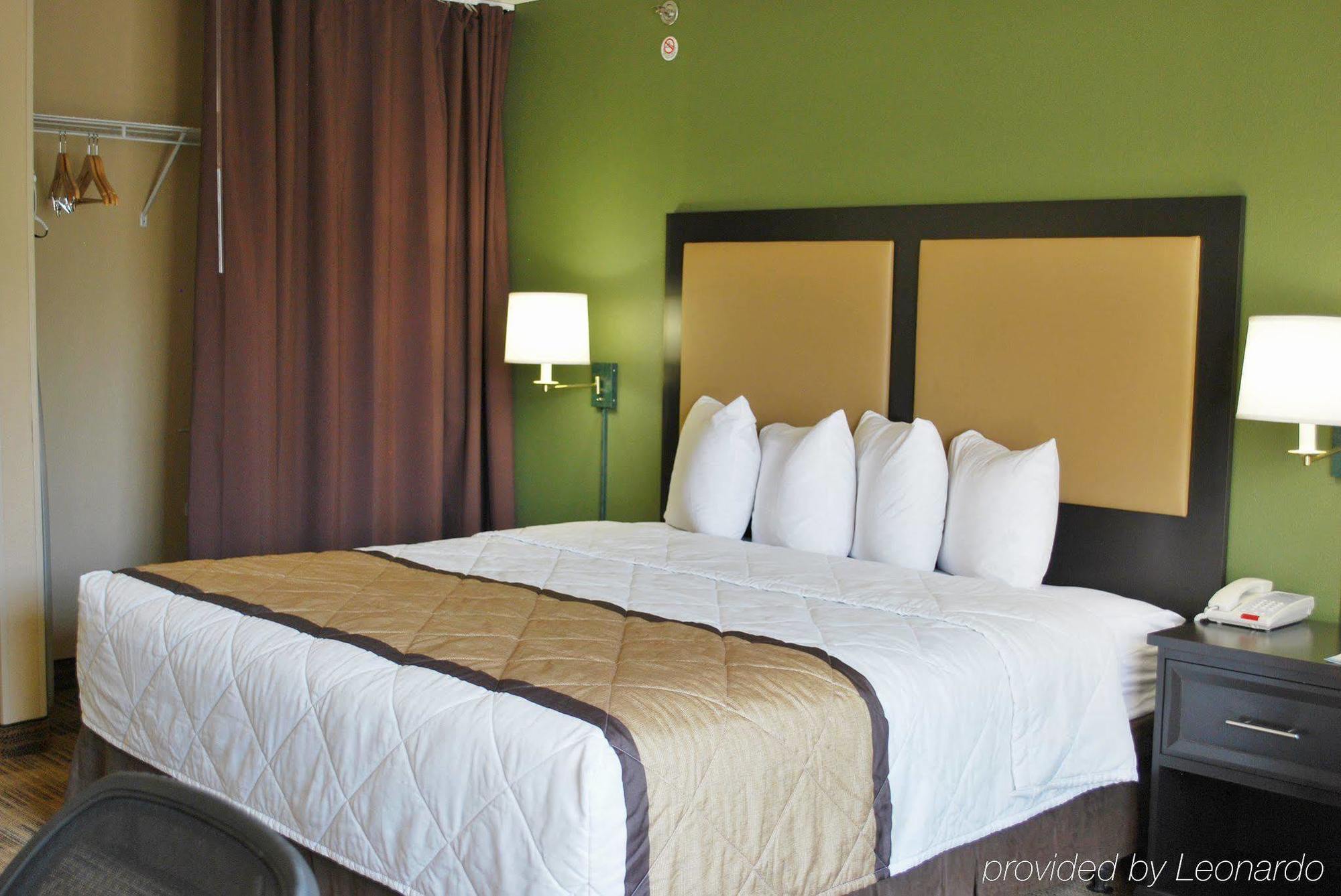 Extended Stay America Suites - Chicago - Schaumburg - Convention Center Bagian luar foto