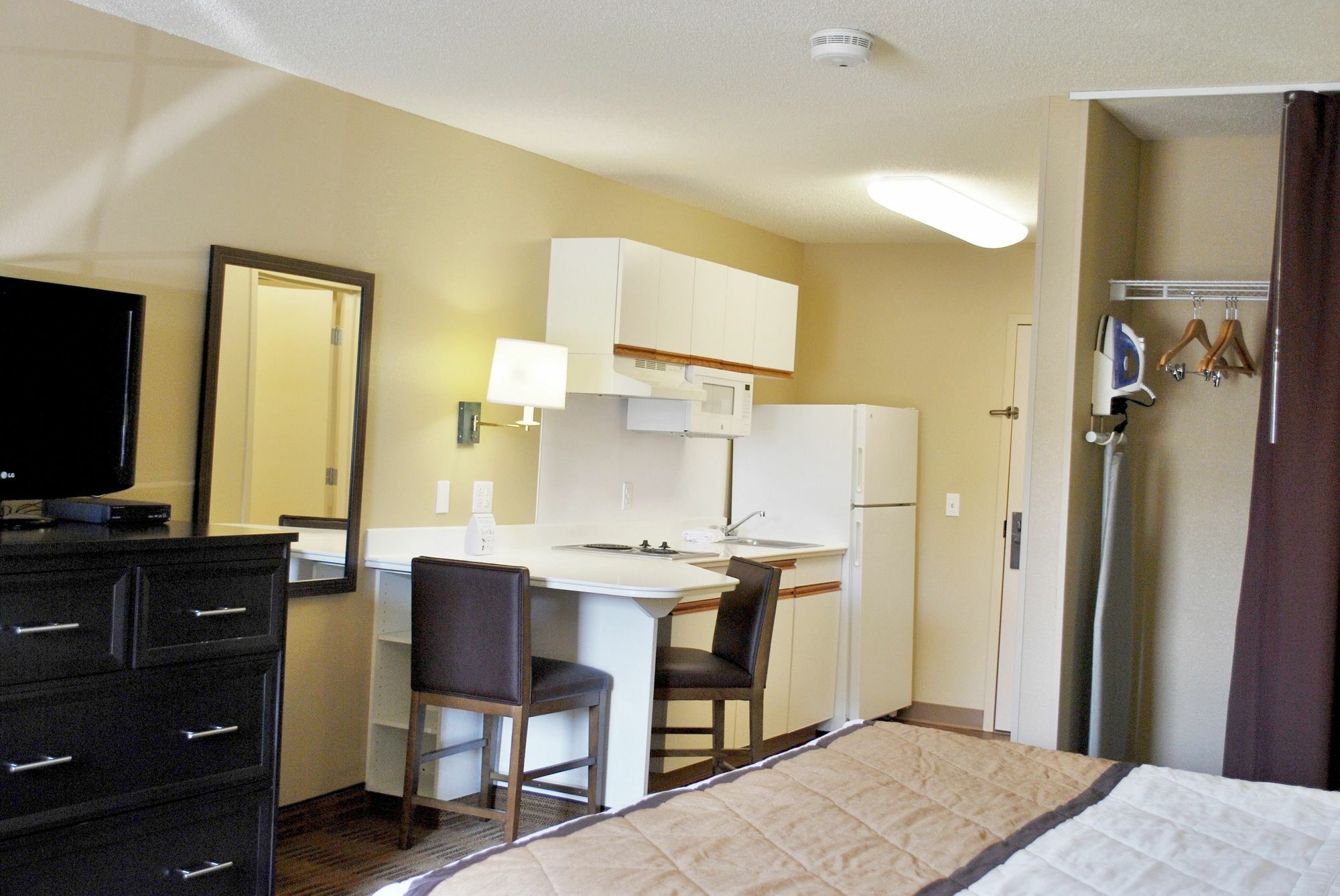Extended Stay America Suites - Chicago - Schaumburg - Convention Center Bagian luar foto